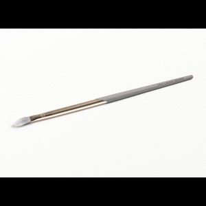 COMPLEX CULTURE
Easy Crease Definer